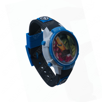 Lizenzierte Avengers Kinder Digital Armbanduhr mit Blinklichtern Jungen Geschenkset 3+