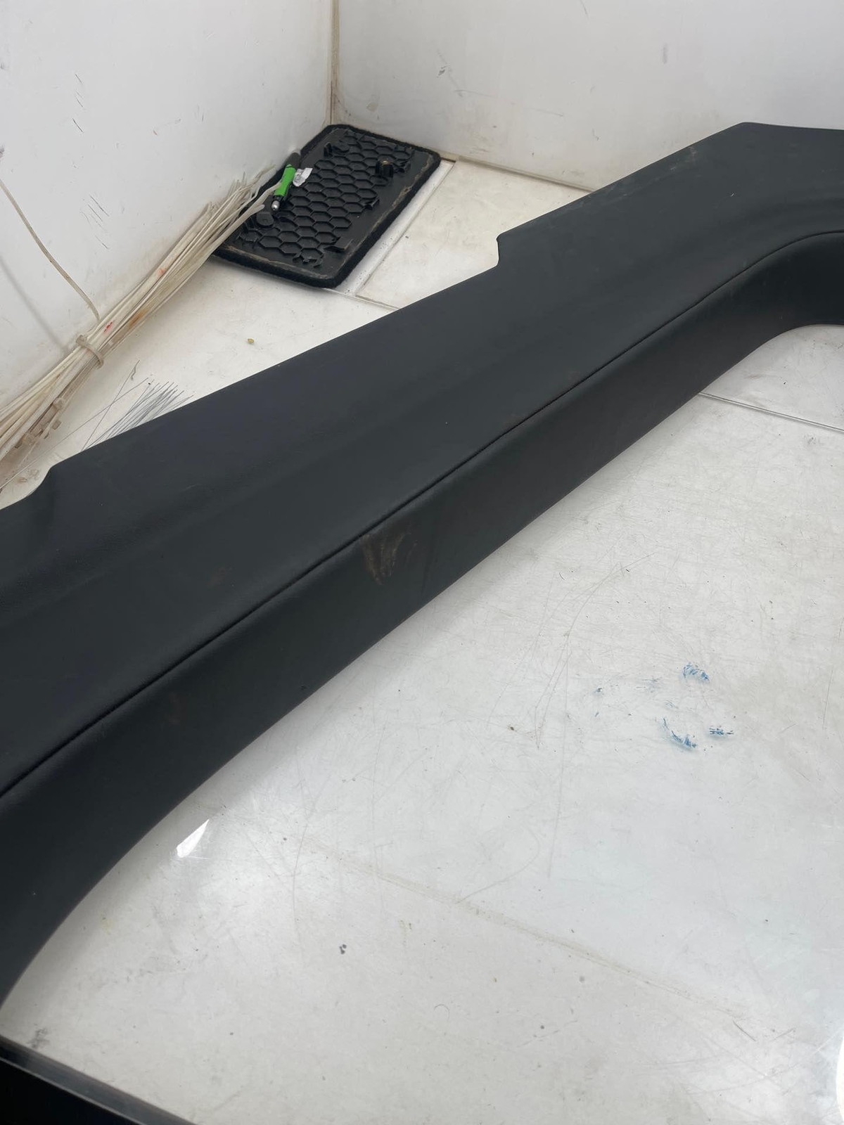 RH PASSENGER SIDE SILL TRIM PANEL 4T1854904E LAMBORGHINI HURACAN 19