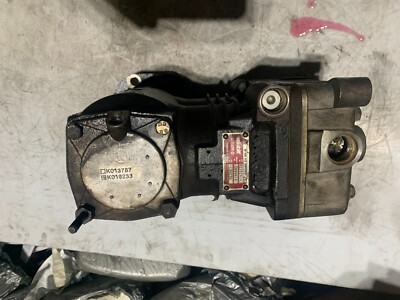 Detroit Diesel R23524143 Air Compressor R5003879 NOS for sale 