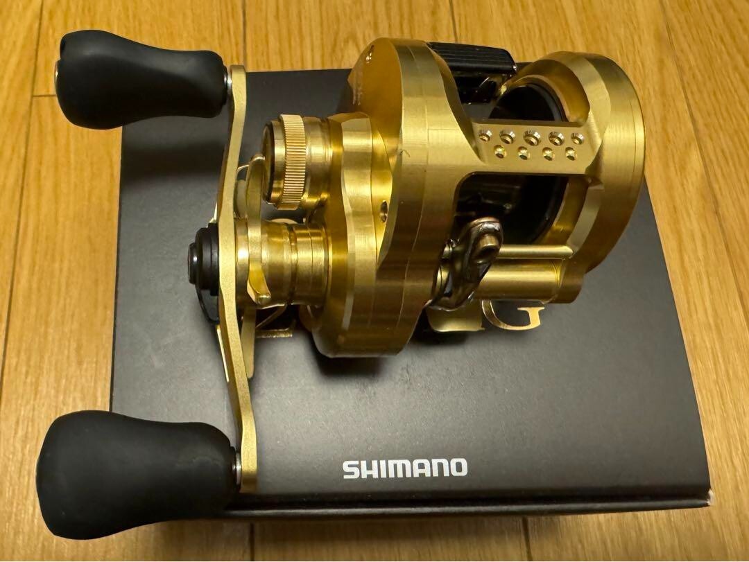 SHIMANO Bait Reel 22 CALCUTTA CONQUEST 200XG Right Handle From