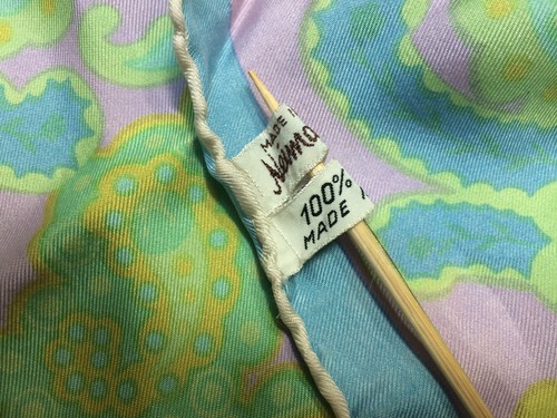 Vtg Neiman Marcus 100% Silk Scarf Mod Paisley ITALY Hand Rolled Lavender Lime - 第 3/5 張圖片