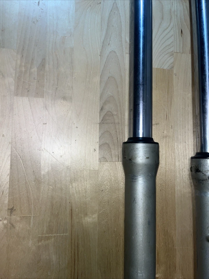 Tubo de suspensión de horquilla original OEM 1994 SUZUKI RM80 51130-02B60 Foto 3 de 4