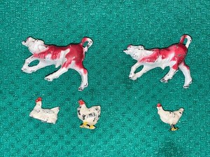 Vintage Lead  3 White Chickens & 2 Cow Figurines I Gauge ?  Railroad Accessories