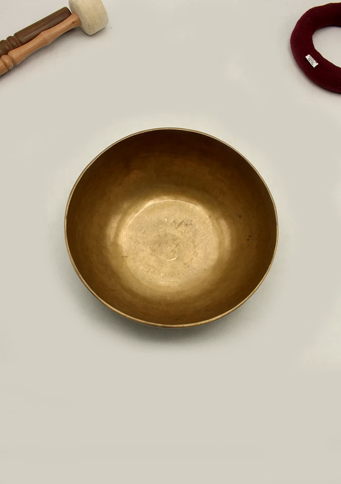 Tibetan Singing Bowl 8" Matt Color - Image 4 of 4
