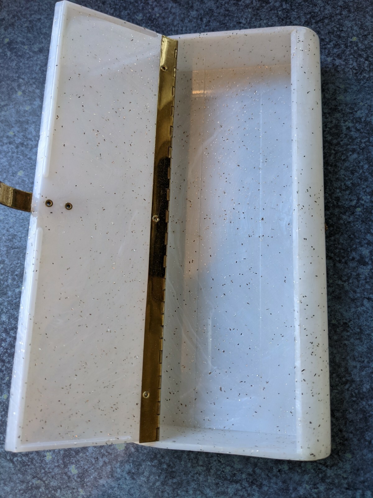 Picture 11 of 12