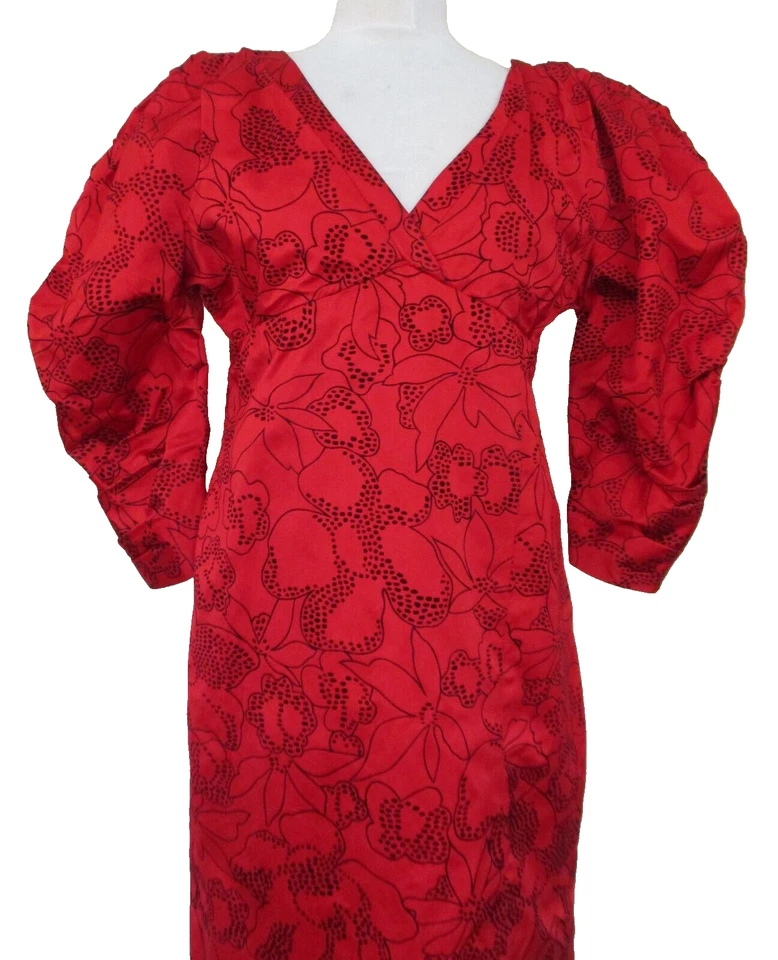 Maxi vestido de noche vintage Pauline Trigere mediano para mujer rojo satinado flocado Foto 2 de 4