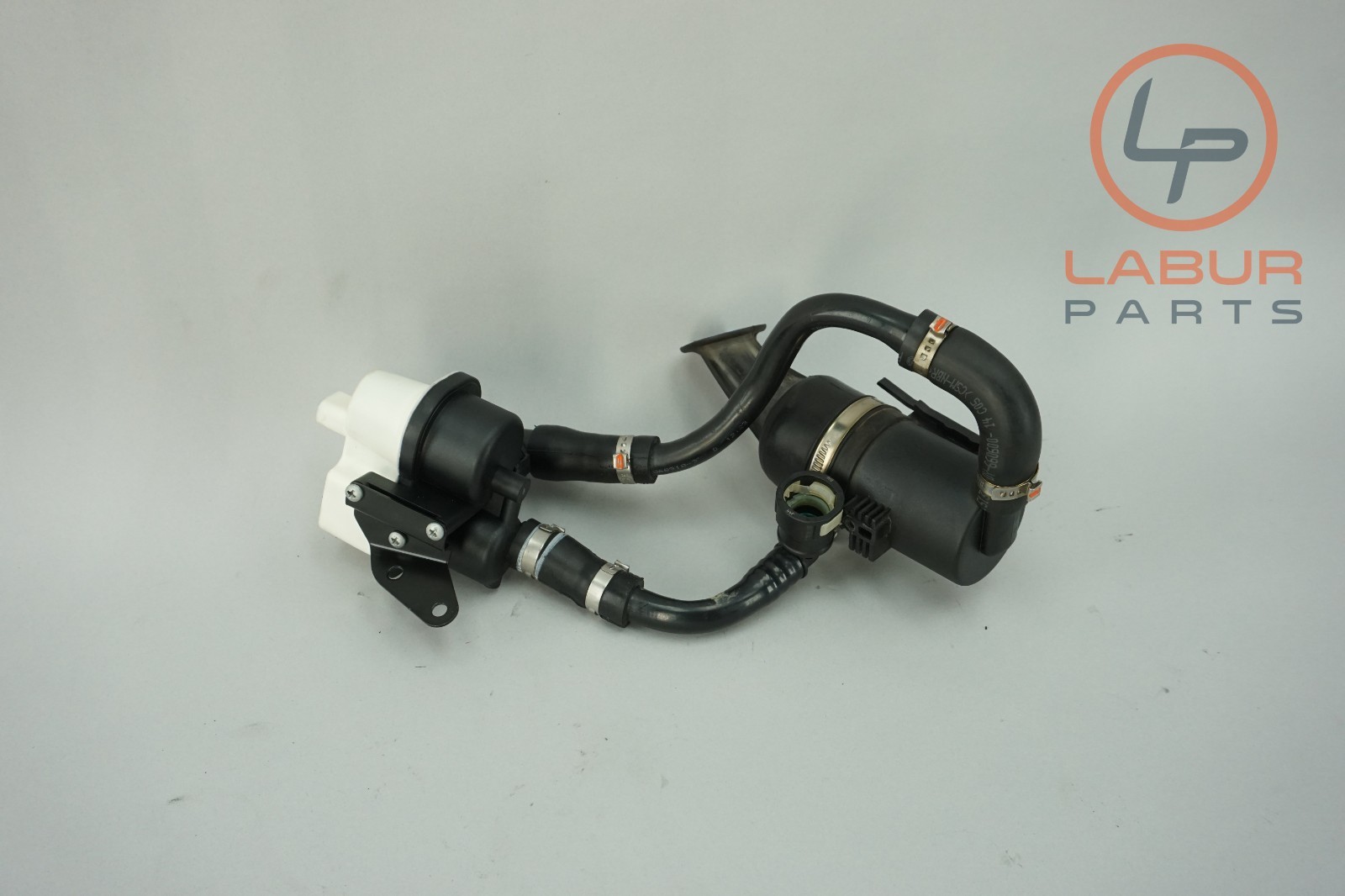 M139 04-07 Maserati Quattroporte Bosch Fuel Leak Detection Pump Unit A811