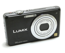 PANASONIC LUMIX FS11 APPAREIL PHOTO NUMERIQUE 14 MP AVEC BATTERIE CM CHARGEUR