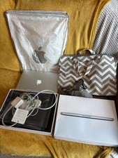 Apple MacBook Pro 13-inch 256GB SSD 8GB RAM A1502 Boxed + Cases & Charger Bundle
