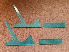 Stojak z przezroczystego szkła akrylowego do C64 i podobnych dużych komputerów retro