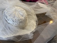 Vintage Wedding Lace Bridal Headwear hat Pearls 4 Foot Back Train Veil