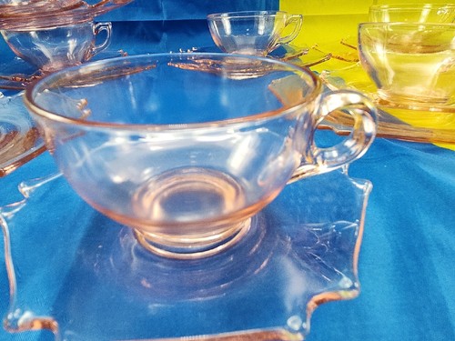 Service For 8 Lunch, Tea Saucer, and Cup Pink Depression Glass With Bonus Bowl - Picture 9 of 15