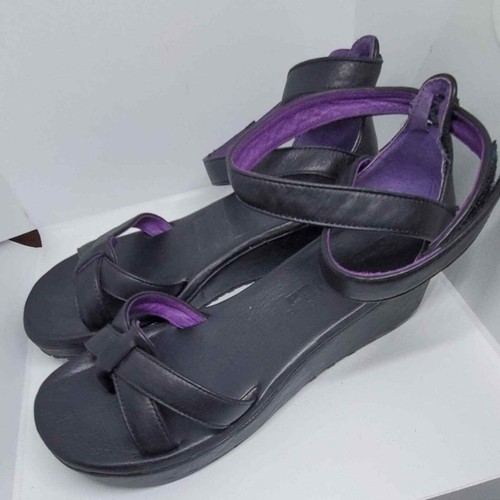 Gee Wawa black strappy sandals platform 9 - Picture 2 of 4