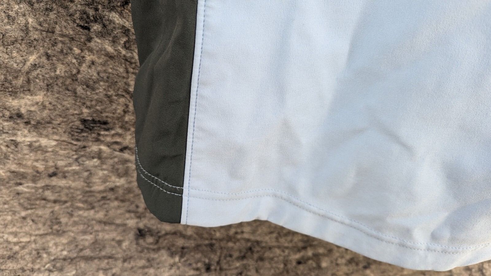 Mountain Hardware Windstopper Softshell Full Zip … - image 5