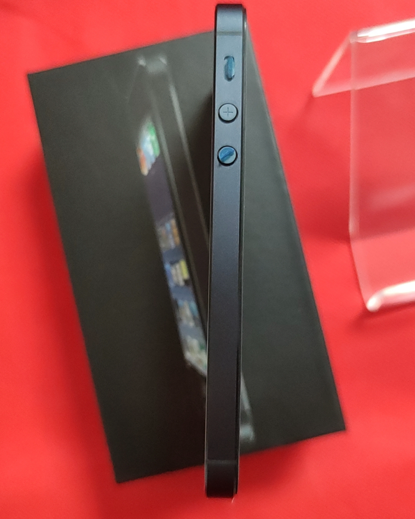 📱 Apple iPhone 5 - 32GB - black (Unlocked) IOS10 Sealed