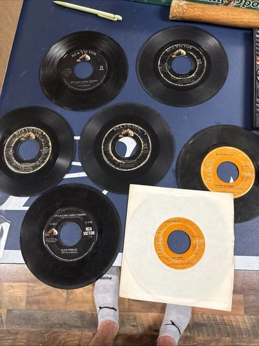 Elvis Presley Lot Of 7 Vintage 45 RPM records
