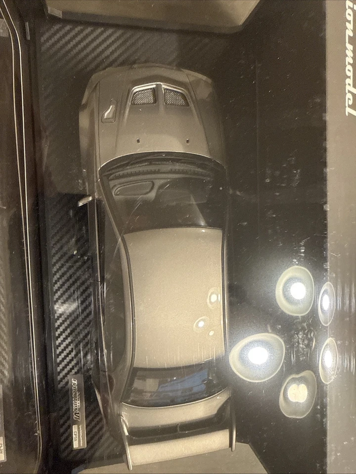 Modelo de encendido 1/18 Mitsubishi Lancer Evolution VI GSR TME CP9A plateado metálico Foto 3 de 4