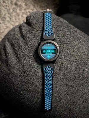Samsung Gear S3 Frontier SM-R760 Smart Watch Black/Blue Silicone Band 46mm