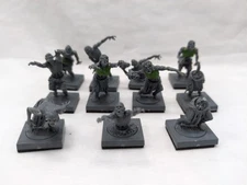 (11) Zombies Mantic Entertainment RPG Horror Survival Miniatures 28MM