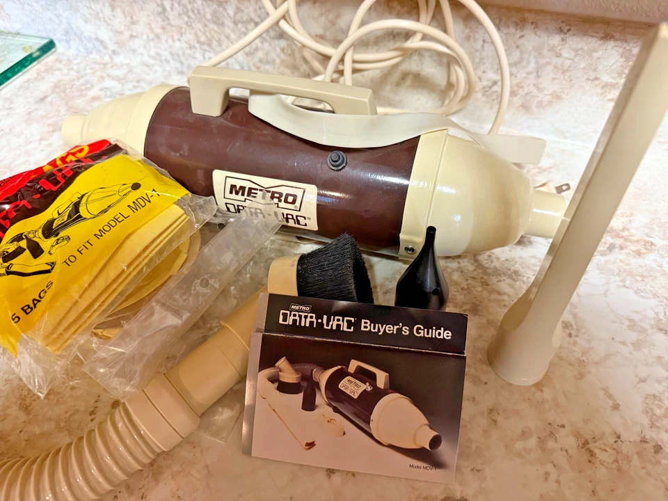 Soplador de aspiradora Metro Data Vac modelo VM con todos los accesorios: funciona Foto 3 de 3