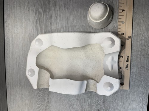 Vintage 1984 Jones Molds 11 1/2” Body 205 Ceramic Slip Mold - Picture 3 of 8