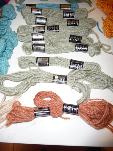 LARGE MIXED LOT NEEDLEPOINT YARN/FLOSS - DMC, NEEDLOFT, ANCHOR - Free Shipping - Picture 7 of 11