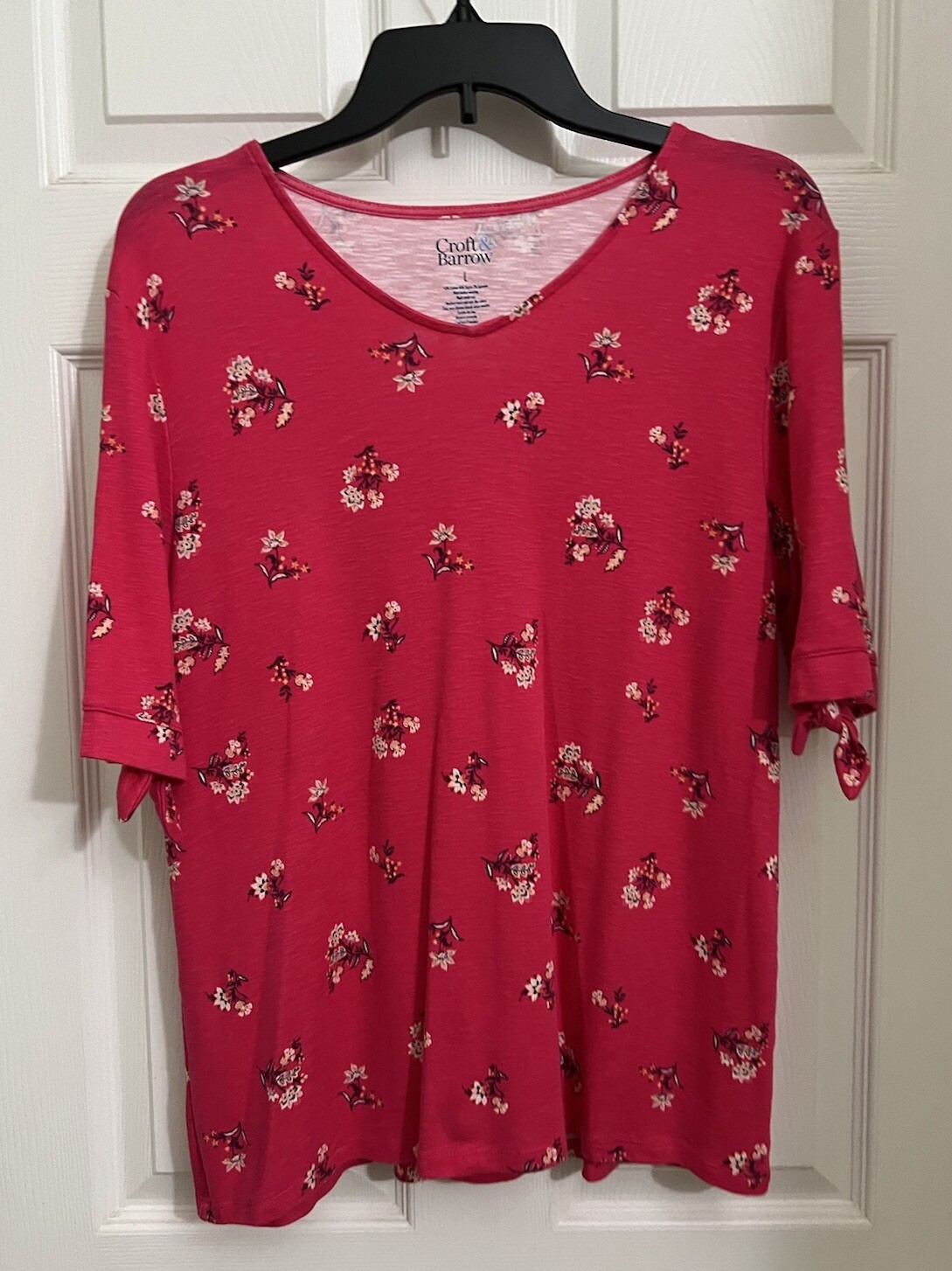 Women’s Croft & Barrow Top, Size Large.