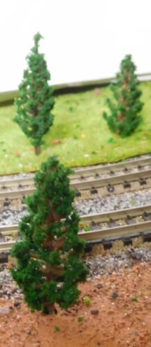 20 Dark Green Fir Trees, 48 mm High - Picture 12 of 12