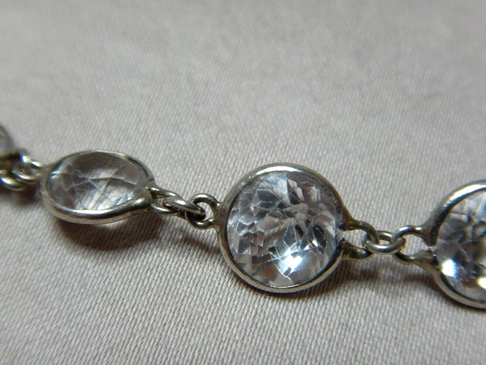 VINTAGE FACETTED WHITE TOPAZ GEMSTONES AND STERLING SILVER NECKLACE BY CDI 2680 - Imagem 2 de 4