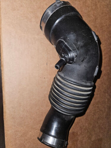 Saturn Sky Pontiac Solstice 2.0L Air Intake Tube Pipe Hose 07-09 OEM - Picture 2 of 2