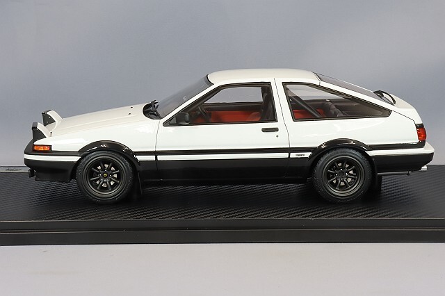 1/18 scale Ignition INITIAL D Toyota Sprinter Trueno 3Dr GT Apex