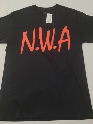 N.W.A MEN SHORT SLEEVE N.W.A GRAPHIC T-SHIRT BLACK/RED NWA108825