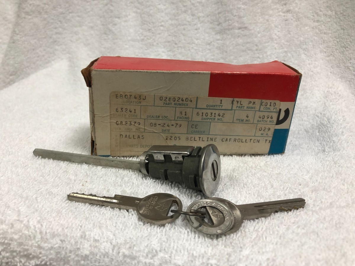 NOS MOPAR 2802404 VALIANT, DART, C-Body TRUNK LOCK CYL & KEYS | eBay