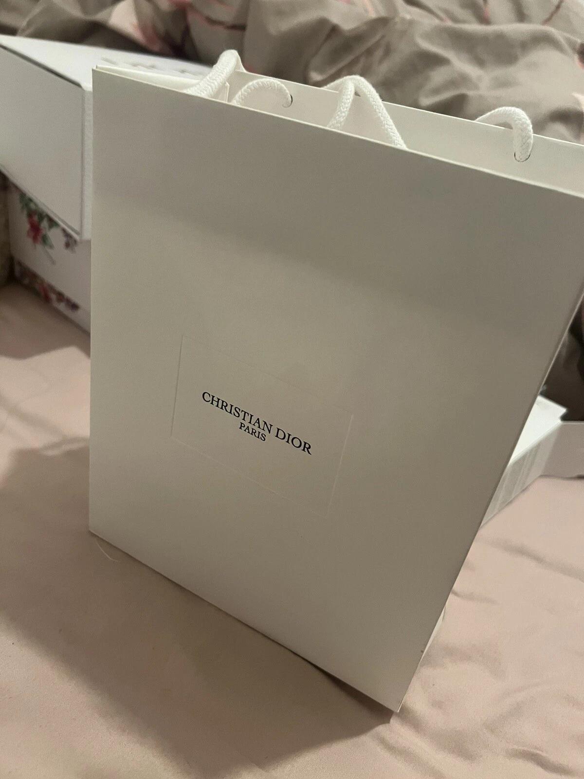 SAC CADEAU EN PAPIER CHRÉTIEN DIOR ! CADEAU PARFAIT !