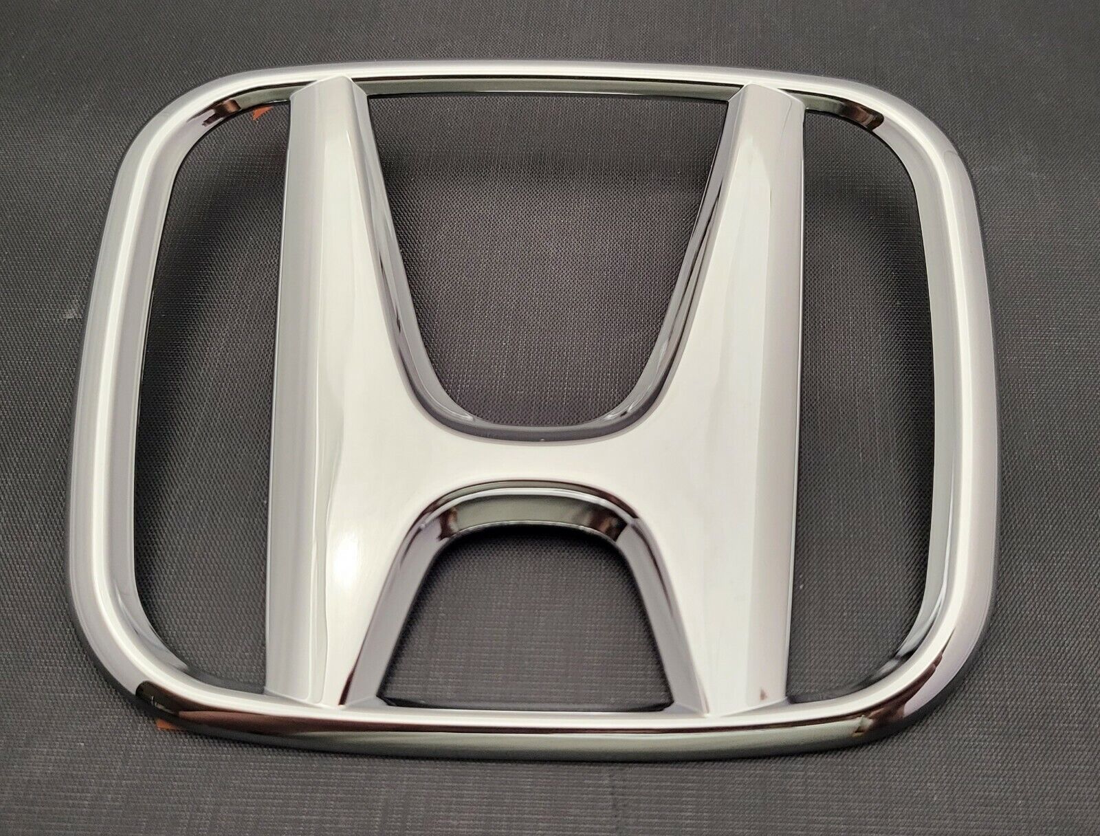 Front Grille Emblem Fits Honda CRV Year 2005, 2006, 2007, 2008, 2009