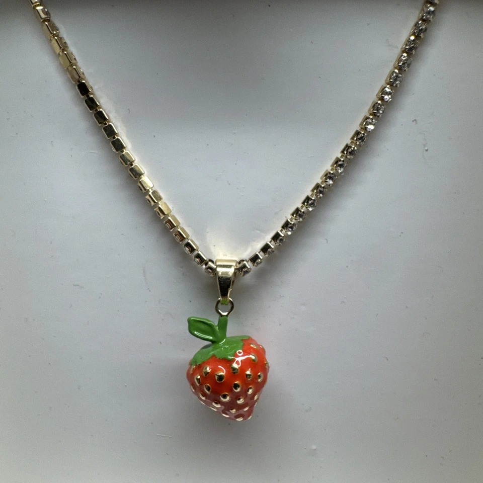 Collar Tenis Kate Spade New York X Target EDICIÓN LIMITADA Fresa Dije Foto 4 de 4