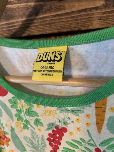 DUNS Sweden Organic Cotton Veggie Print T-Shirt, Sz 140 US 9/10 - Picture 2 of 5
