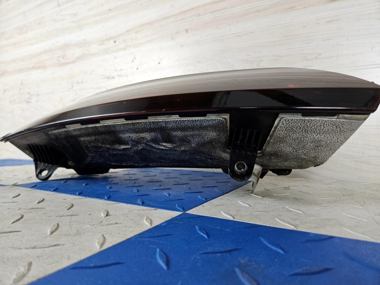 2017-2023 Audi R8 Plus OEM Left Driver Tail Light Lamp Assembly 4S0945095A 8K Mi