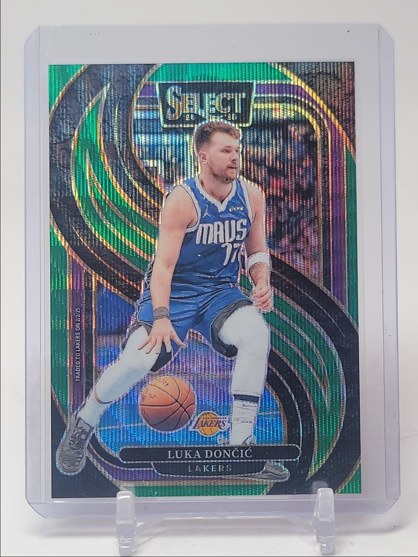 LUKA DONCIC 2024-25 SELECT PREMIER LEVEL GREEN WAVE PRIZM LAKERS /50 Q5722