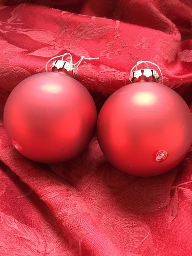 FLAWLESS Exquisite WATERFORD Pair Red Large Christmas Ornament BALLS - Picture 3 of 4