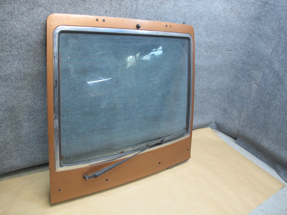 🥇79-82 DATSUN NISSAN 280ZX S130 2+2 REAR HATCH TRUNK LID W GLASS & WIPER OEM - Image 2 of 4