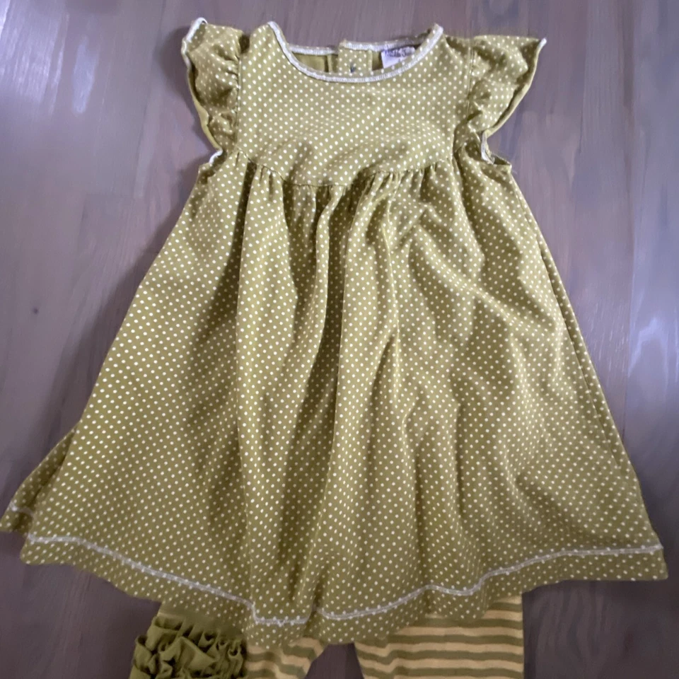 Conjunto de 3 piezas de vestido superior de algodón elástico con delantal y leggins de Matilda Jane talla 3-5 años Foto 2 de 4