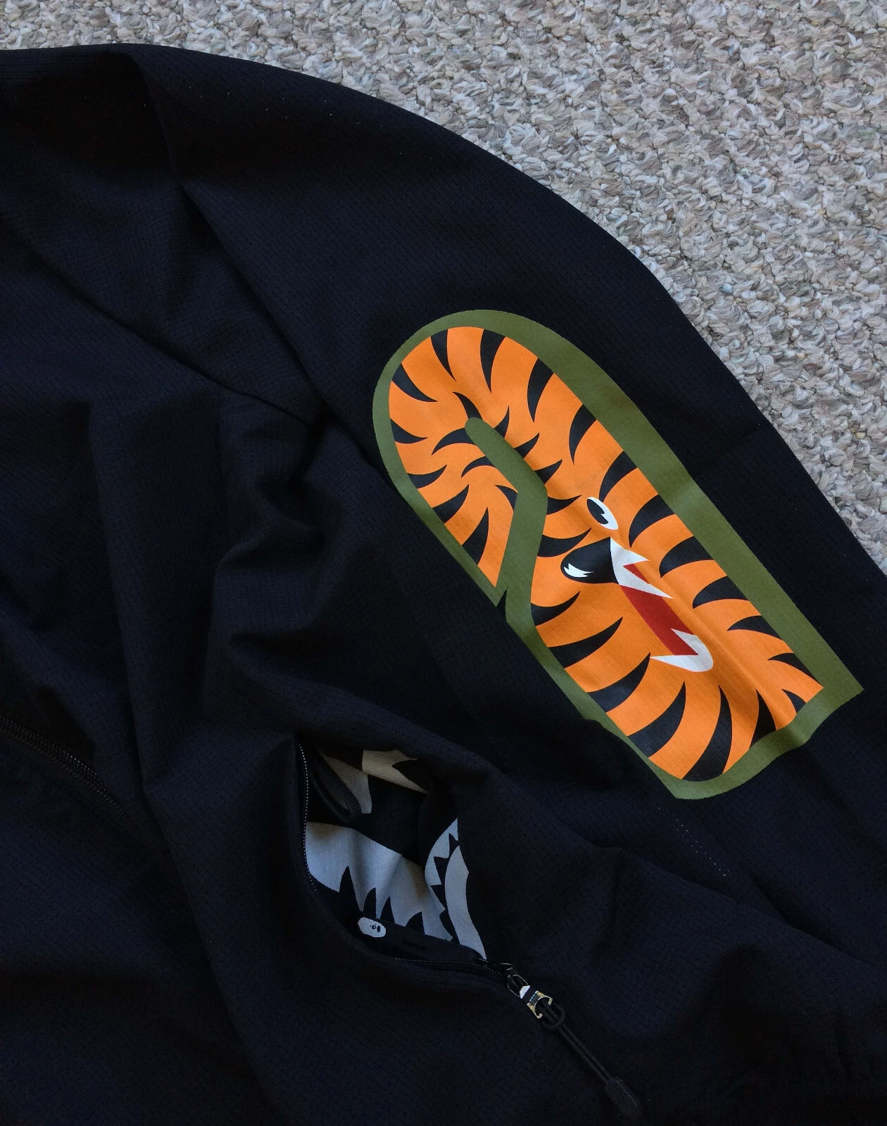 A BATHING APE (BAPE) Giacca a vento Bape WGM Shark Mesh