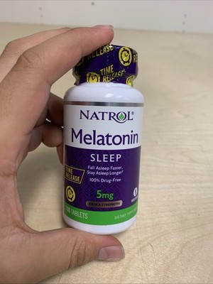 Natrol, Melatonin, Time Release, Extra Strength, 5 mg, 100 Tablets Each