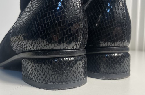Aquatalia Luanna Ankle Boots Black Suede Snake Embossed Buckle Women’s 7 Italy - Picture 10 of 10