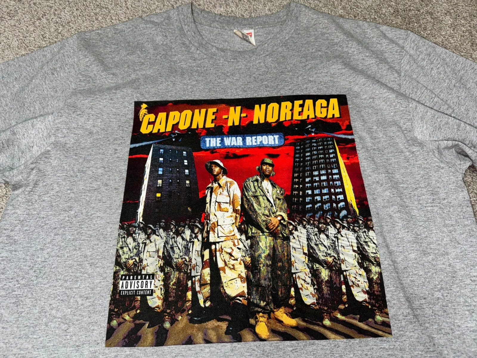 Tee shirt Supreme The War Report (FW16)   Taille XL ?