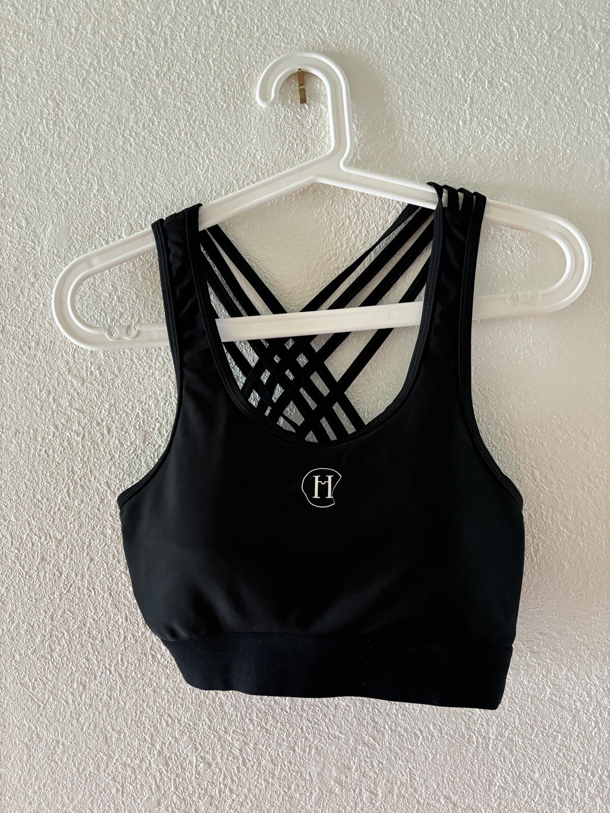 HERAIA Active Wear Top Women Black L New With Out Tags