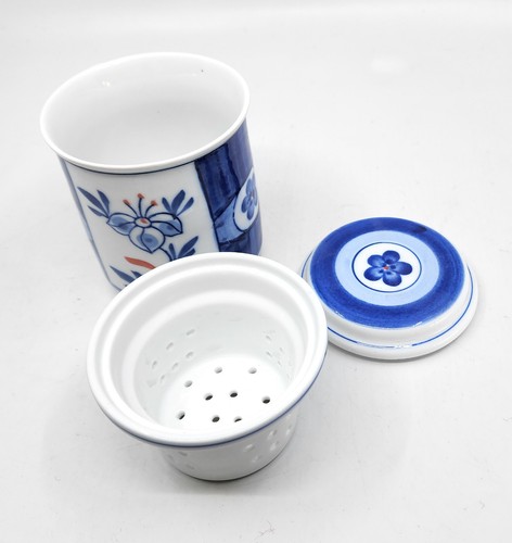 Porcelain Bone China Hand Painted Tea Mug with Cover and Internal Strainer - Picture 4 of 6