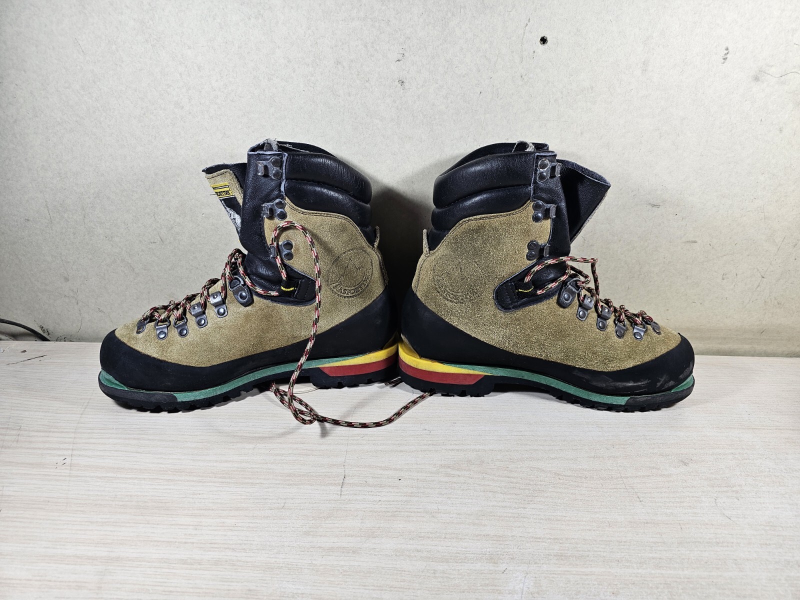 La Sportiva Nepal EU41-US8 Zapatos Montanieer Escalada Senderismo Botas Hombre Mujer