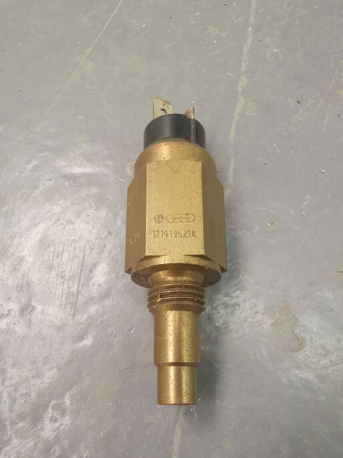 Vw Golf Mk1 GTI Convertible Genuine Temperature Sensor Switch 110